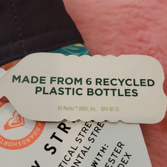 Roxy board shorts - Picture 14 of 14